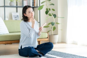 【50代の婚活】なかなか行動できないあなたへ。今すぐできる小さな一歩とは？