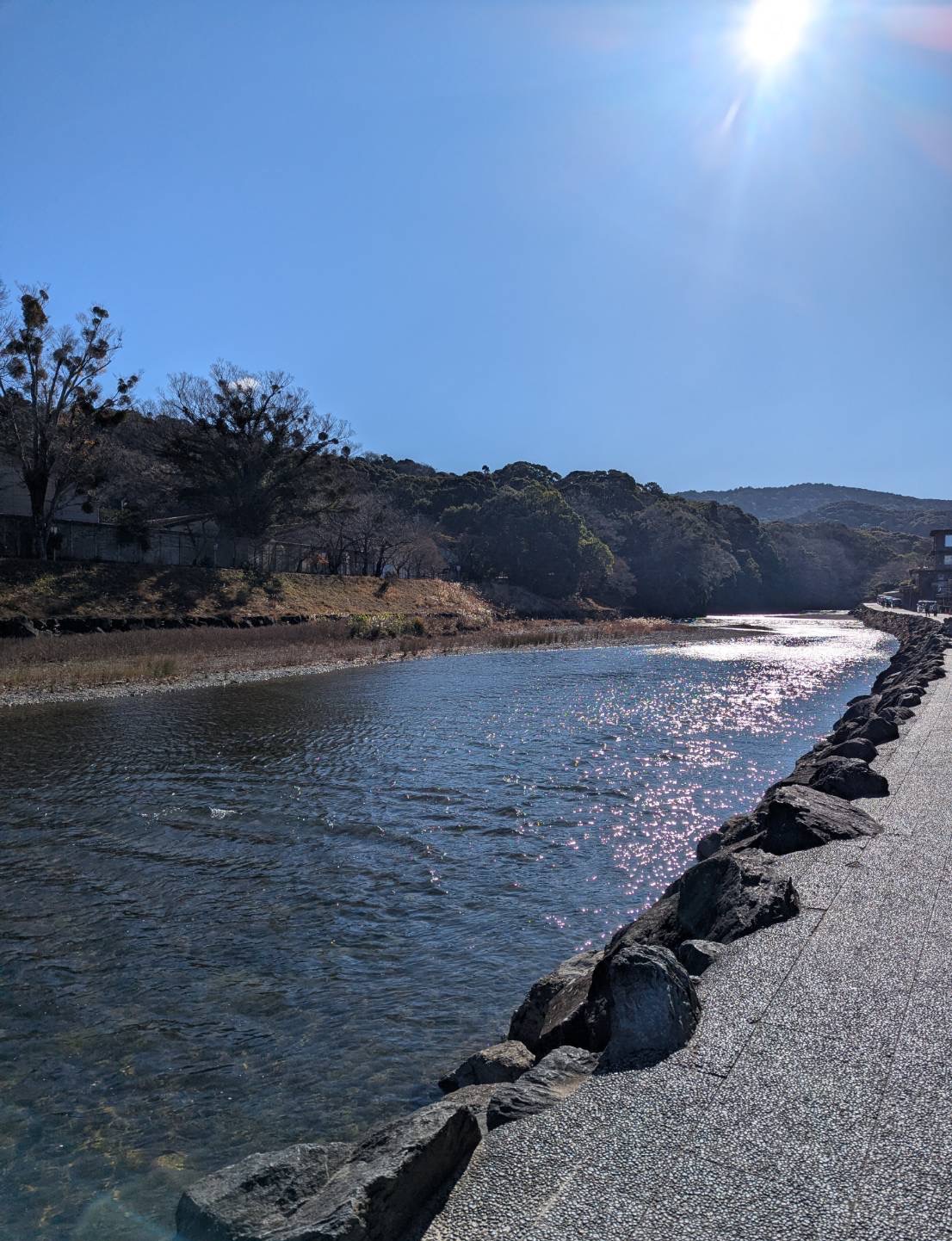 心の指圧師コラム① ご縁が動かないと感じる時ほど、「止まる合図」は何度も届きます