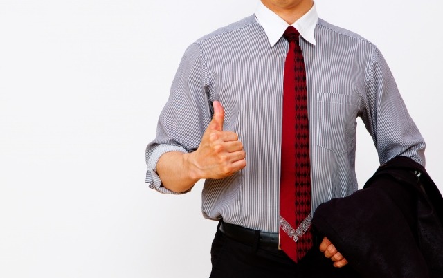 真夏の見合い、ジャケットは必要？プロが教えるクールビズ婚活ファッション【男性編】