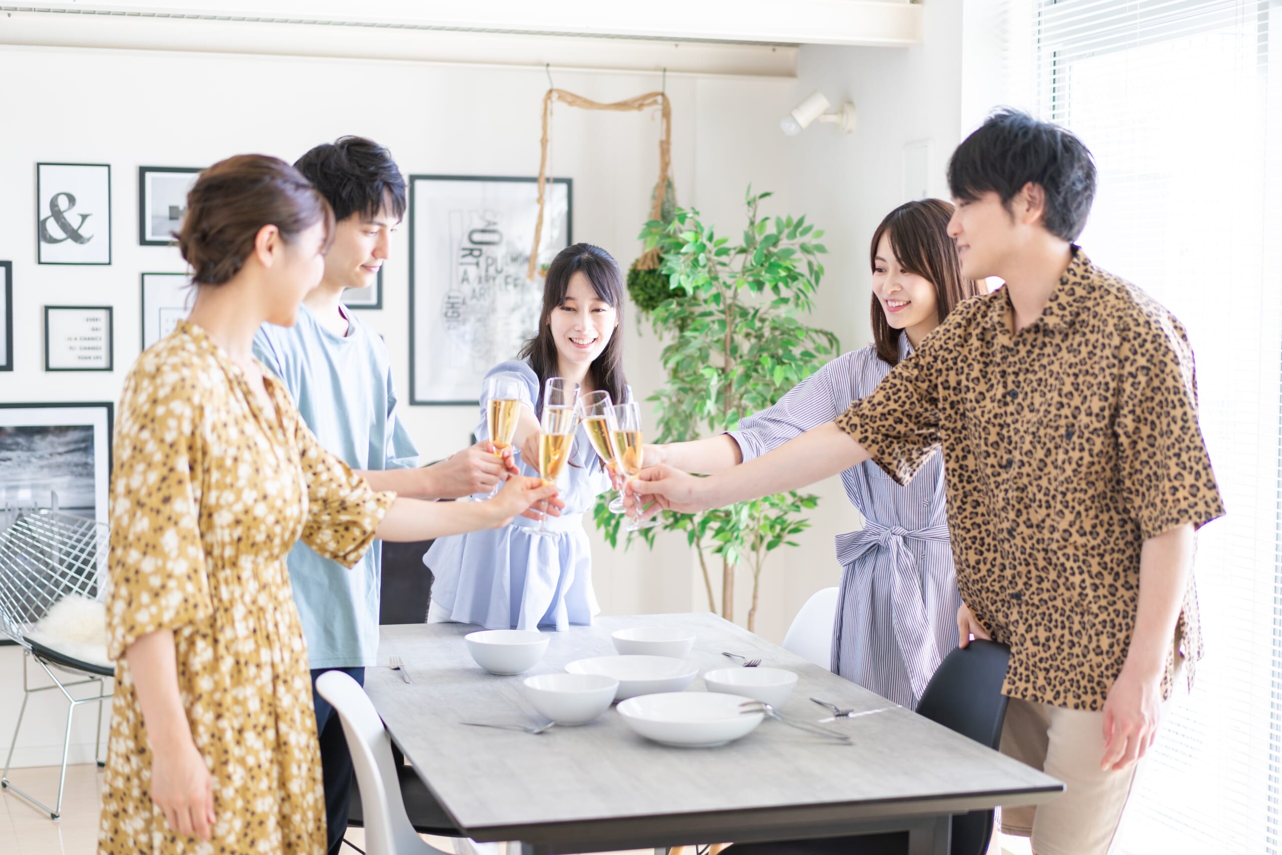 山田昌弘教授と白河桃子氏に於ける婚活の提唱について https://www.cherry-piano.com