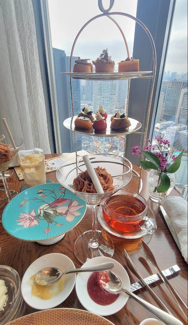 【マンダリンオリエンタル東京】オリエンタルラウンジで過ごす、“香りを味わう”アフタヌーンティー｜婚活デートにおすすめの特別な午後
