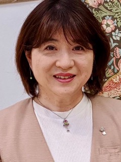 竃本記美子